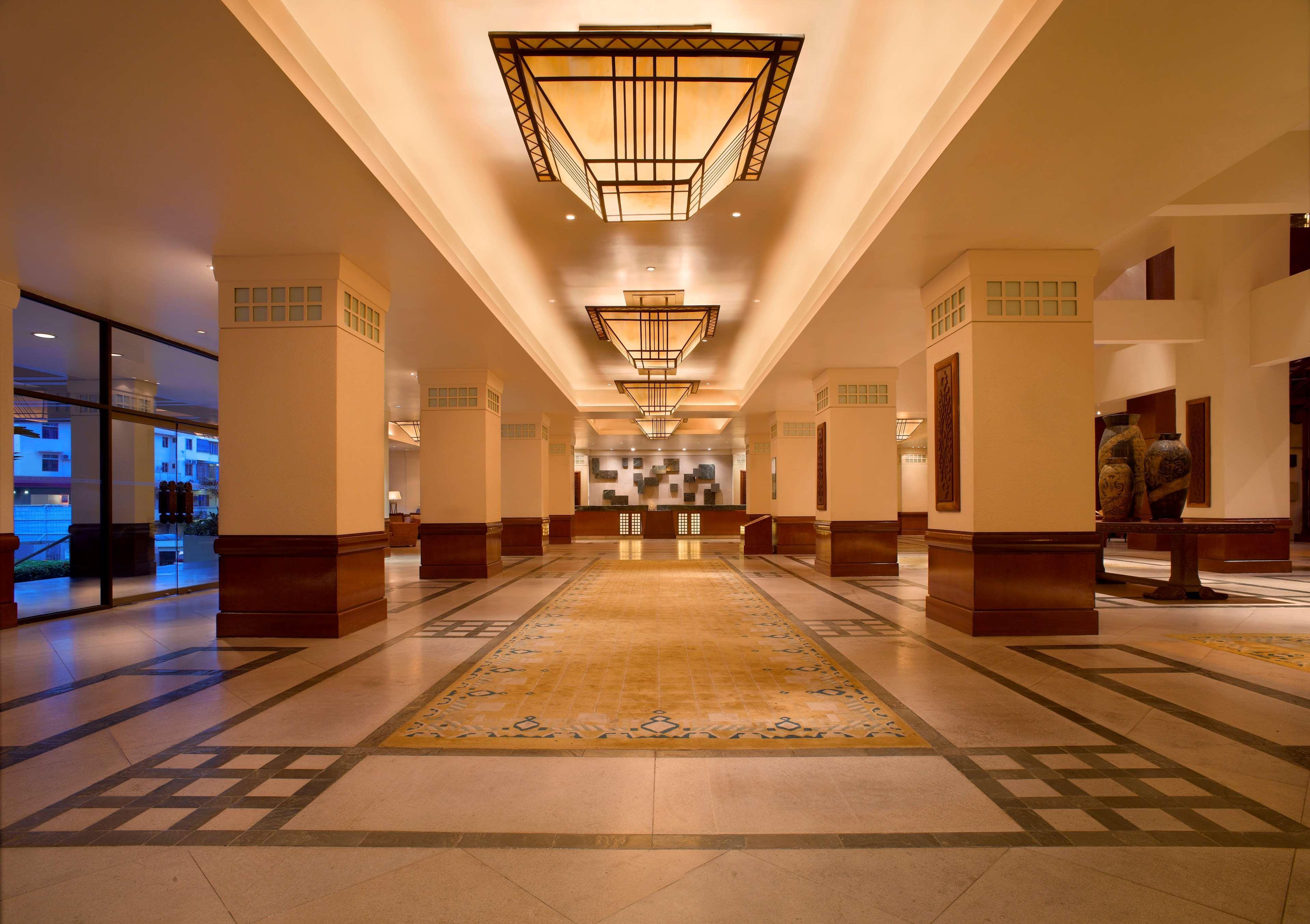 حياة ريجنسي كينابالو كوتا كينابالو المظهر الخارجي الصورة The lobby of the hotel
